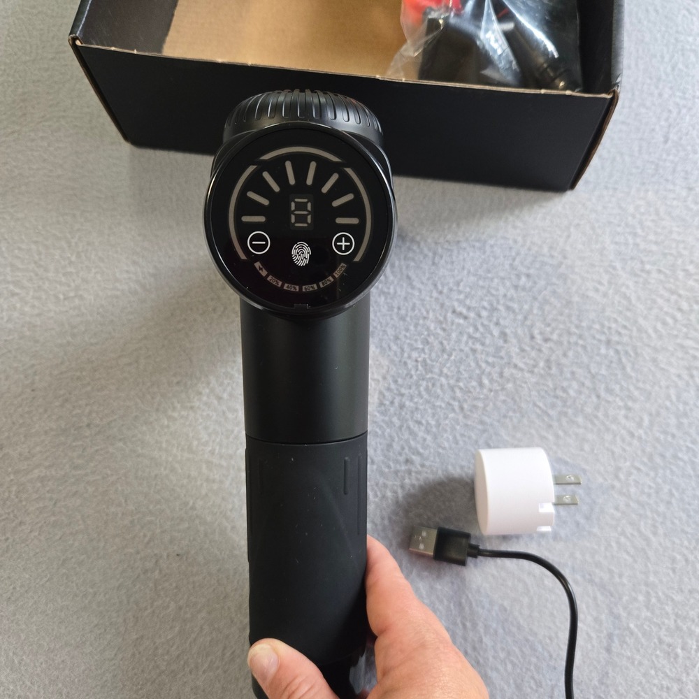 TOLOCO EM26 Percussion Massage Gun Unisex OS Black Deep Tissue 10 Heads LED - Picture 6 of 8
